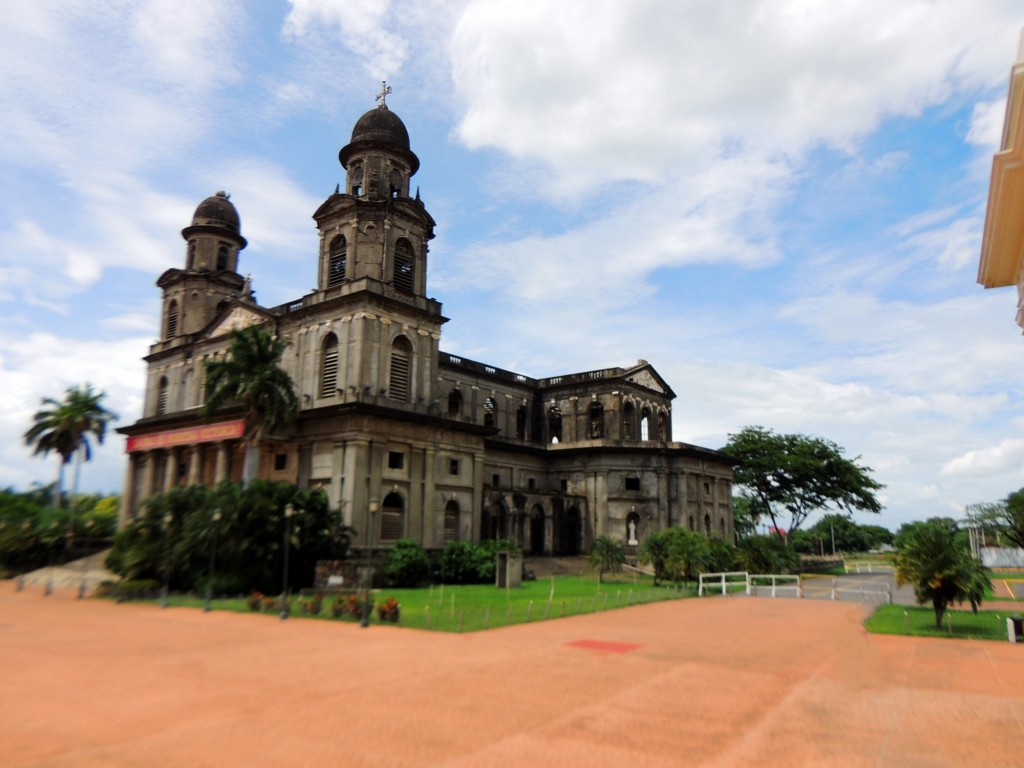 Foto: Antigua Catedral Santiago Apostol - Managua, Nicaragua