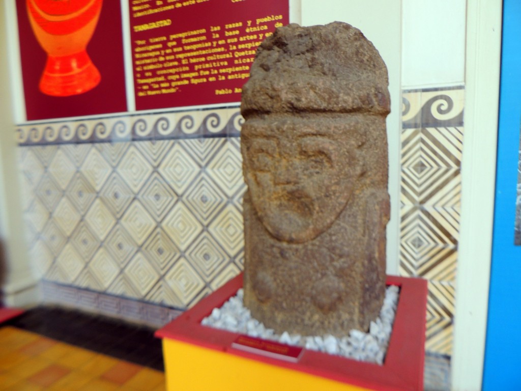 Foto: Escultura Antropomorfa de Chontales - Managua, Nicaragua