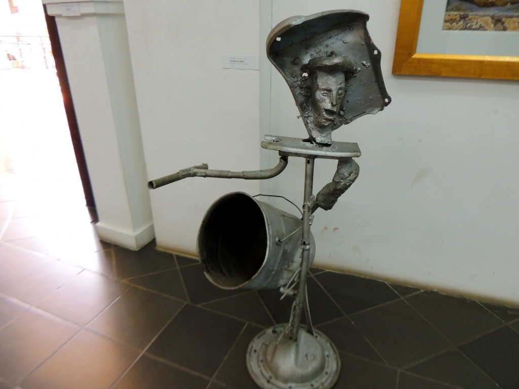 Foto: El Niño del Tambor, de Aparicio Arthola, 1988 - Managua, Nicaragua