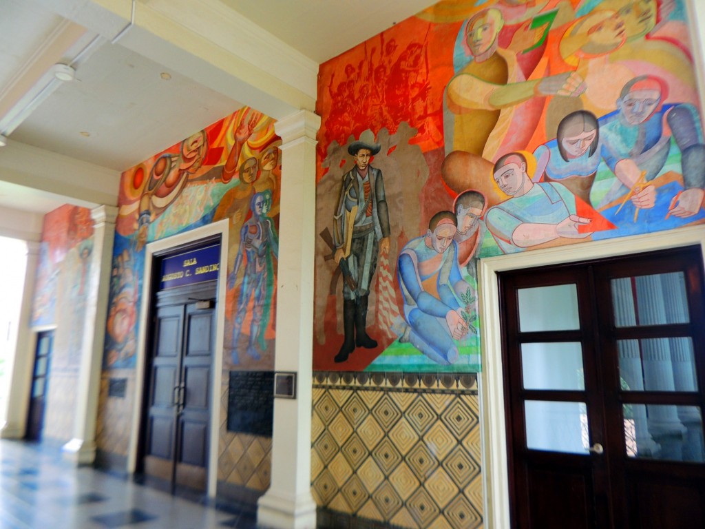 Foto: Los Prometeos, mural de Arnold Belkin - Managua, Nicaragua