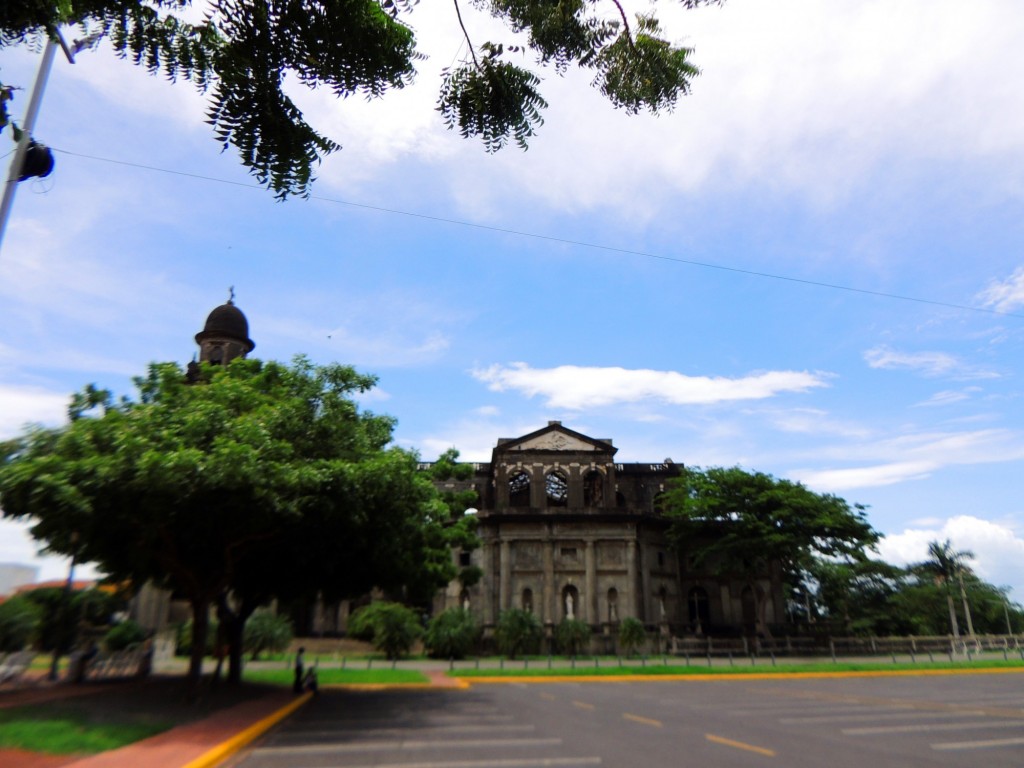 Foto: Antigua Catedral Santiago Apostol - Managua, Nicaragua