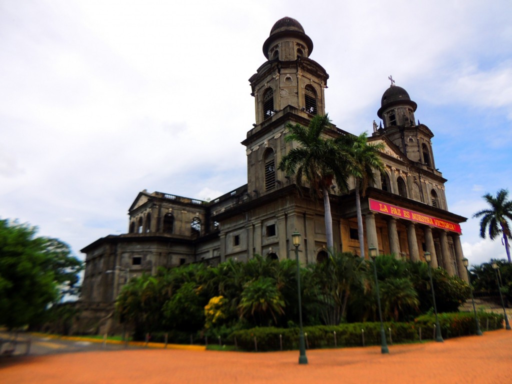Foto: Antigua Catedral Santiago Apostol - Managua, Nicaragua