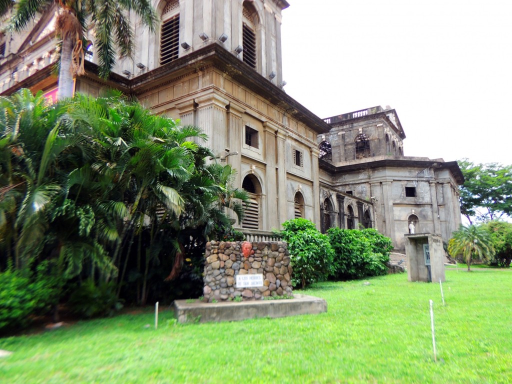 Foto: Antigua Catedral Santiago Apostol - Managua, Nicaragua