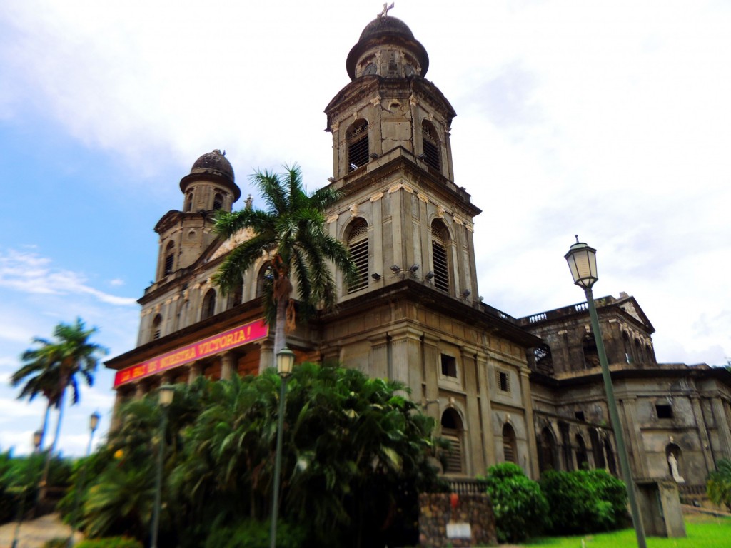 Foto: Antigua Catedral Santiago Apostol - Managua, Nicaragua