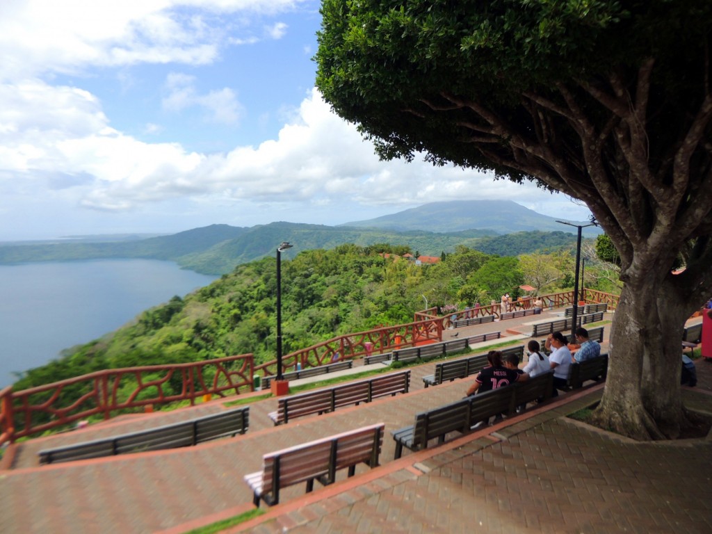 Foto: A la sombra en el mirador - Catarina (Masaya), Nicaragua