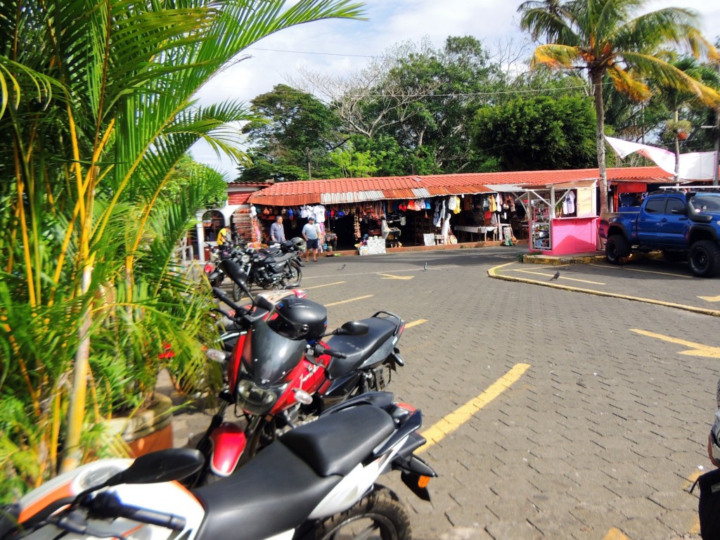 Foto: Parqueo en el Mirador Catarina - Catarina (Masaya), Nicaragua