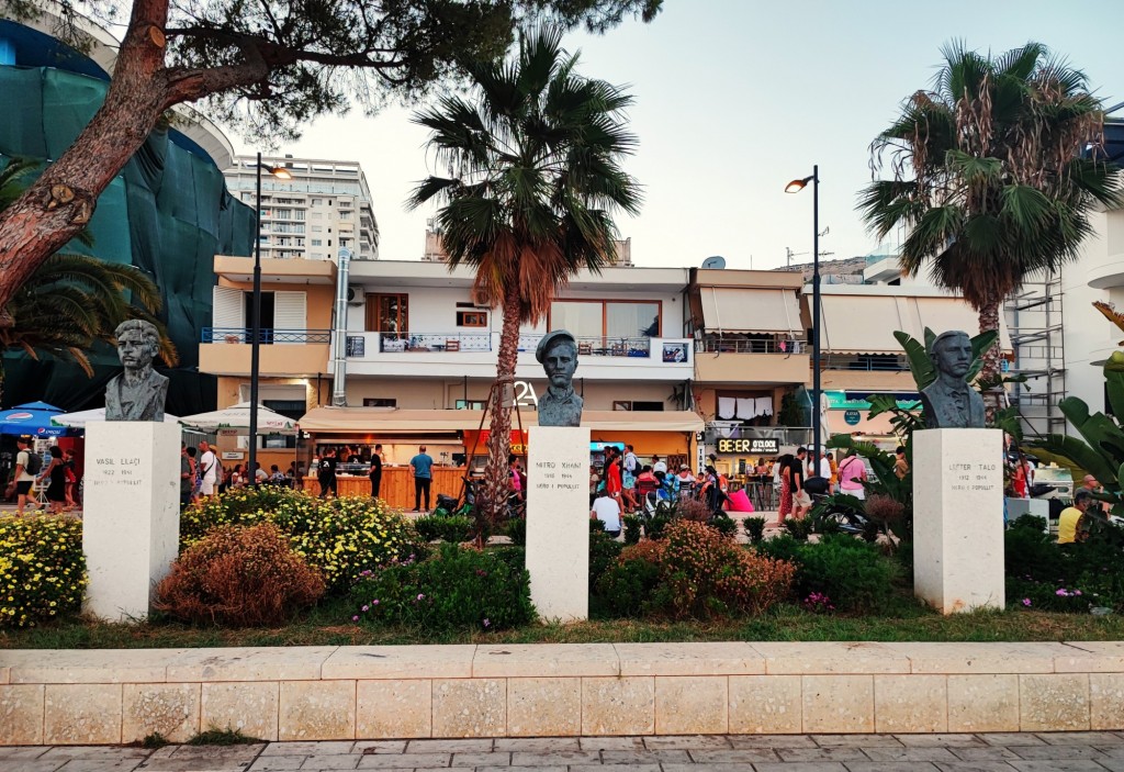 Foto: Bulevardi Hasan Tahsini - Sarandë (Vlorë), Albania