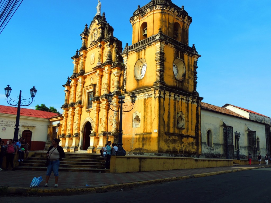 Foto: Parroquia La Recolección - León, Nicaragua