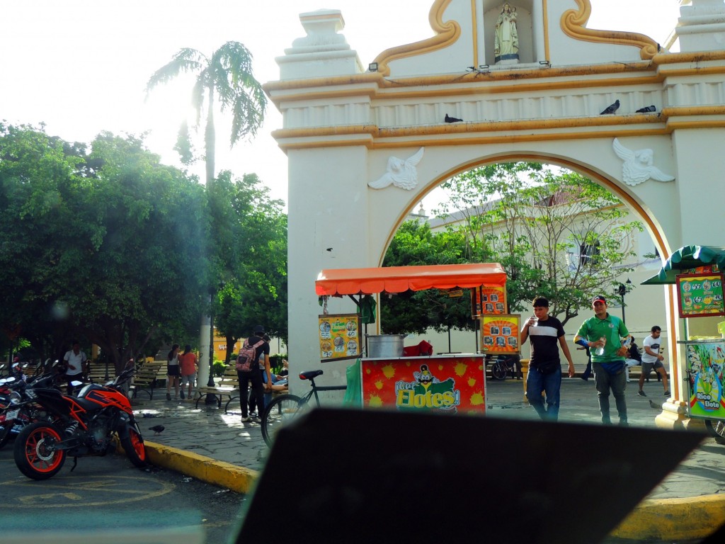 Foto: 1ª Calle N.O - León, Nicaragua