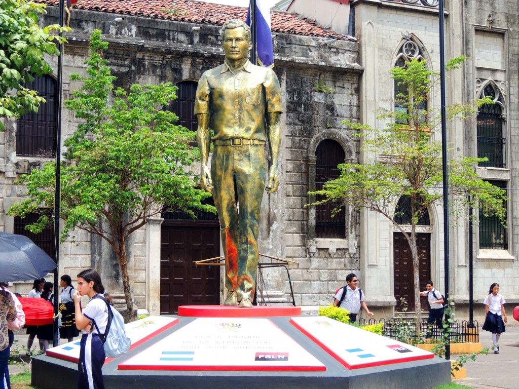 Foto: Plaza de la Liberación Juan José Quesada - León, Nicaragua