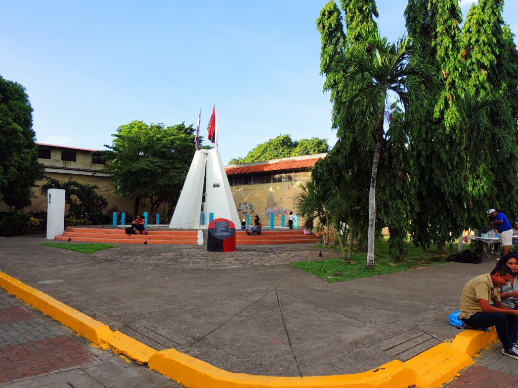 Foto: Parque Héroes y Mártires - León, Nicaragua