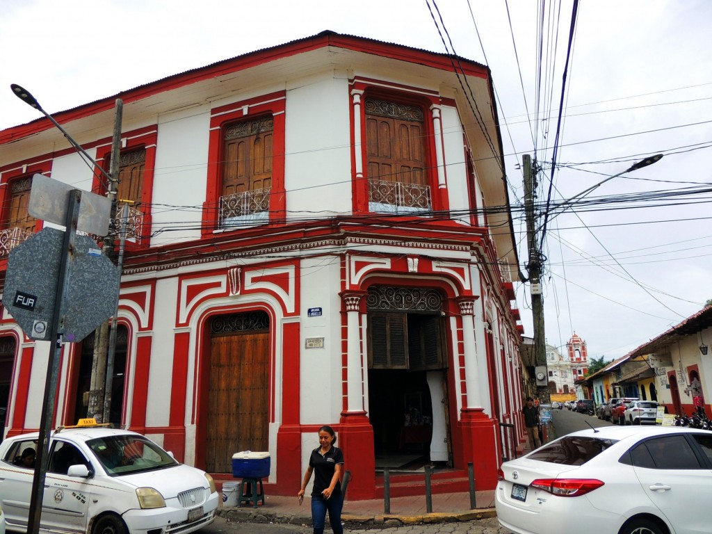 Foto: Avenida S.Arguello - León, Nicaragua