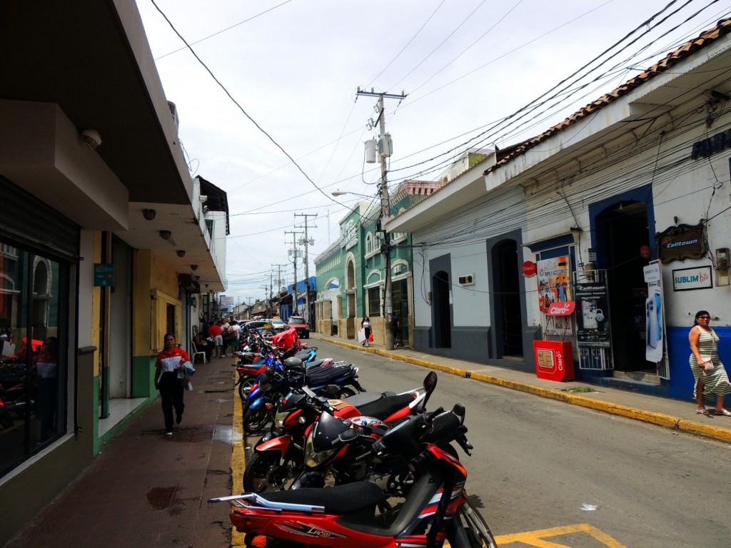 Foto: 1ª Calle NE - León, Nicaragua