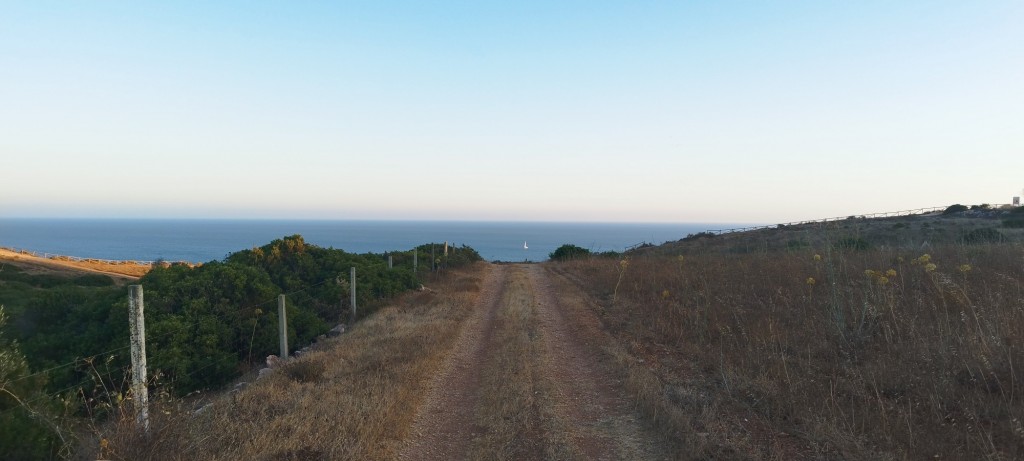 Foto: Camino a Rocha Negra - Lagos, Portugal