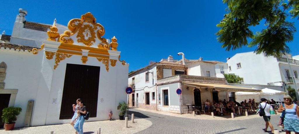 Foto: Armazen Regimental - Lagos, Portugal
