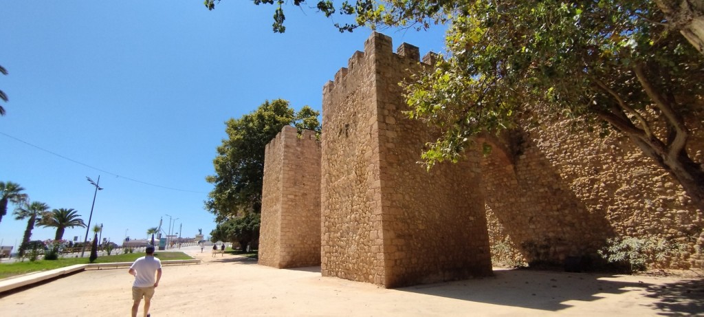 Foto: Las Murallas - Lagos, Portugal