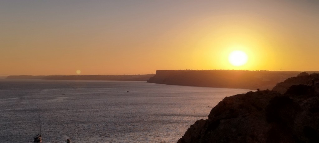 Foto: La puesta de sol sobre Sagre - Lagos, Portugal