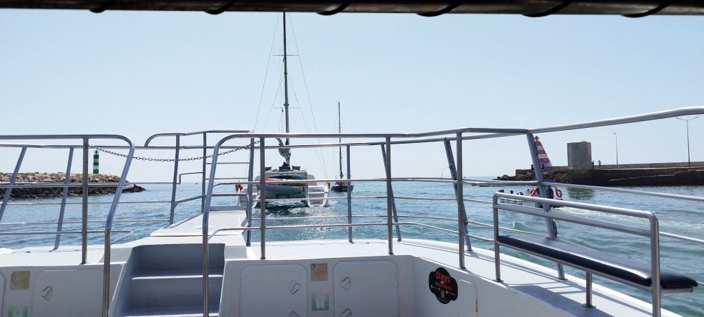 Foto: A la izquierda el Farolim Molhe Leste - Lagos, Portugal