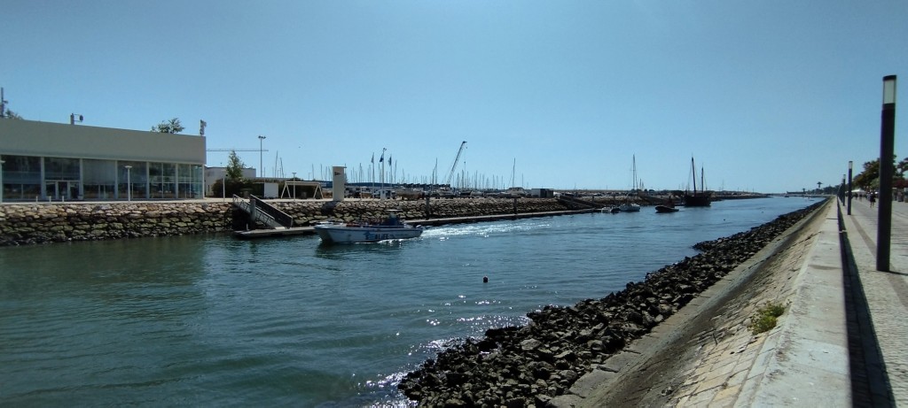 Foto: Maréa baja - Lagos, Portugal