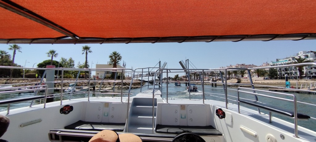 Foto: Proa rumbo a su atraque - Lagos, Portugal