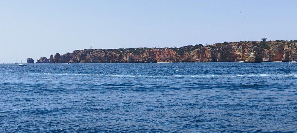 Foto: Acantilados Praia do Camilo - Lagos, Portugal