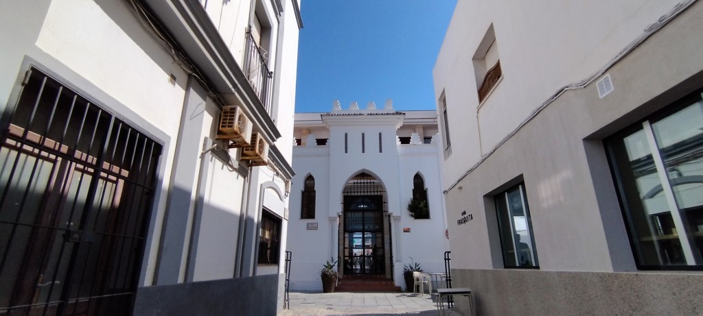 Foto: Entrada a la Plaza desde Lepanto - San Fernando (Cádiz), España