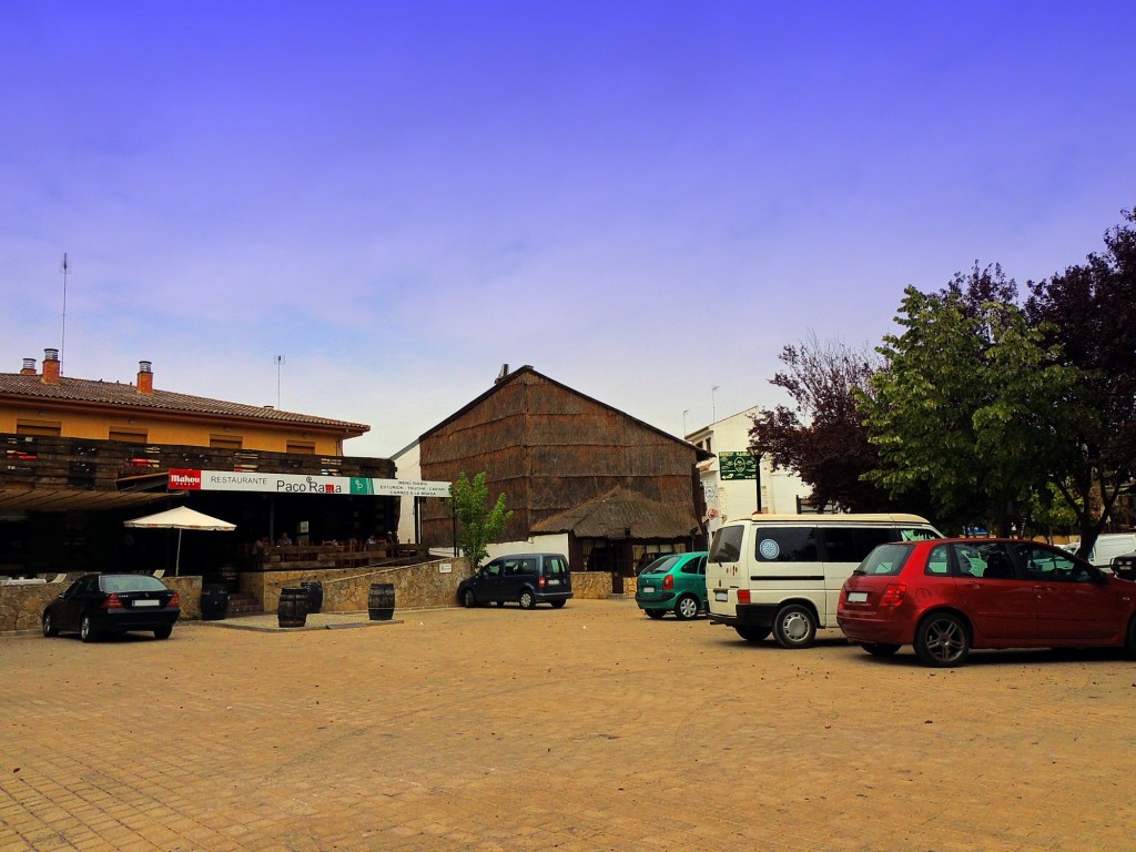 Foto: Plaza San Isidro - Riofrío (Granada), España
