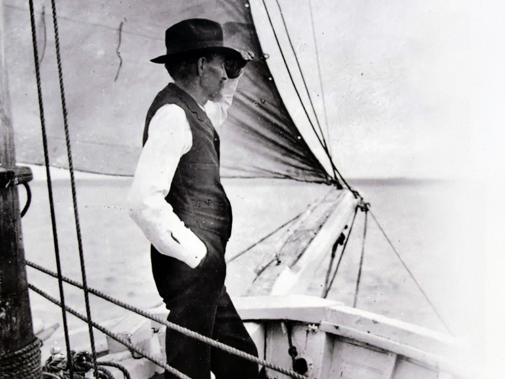 Foto: Joshua Slocum en 1902 a bordo del Spray - Cádiz (Andalucía), España