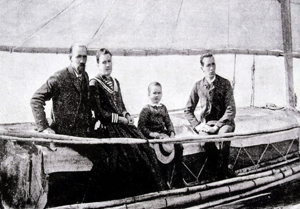 Foto: Slocum con su esposa Henriette y sus hijos Garfield y Victor en 1899 - Cádiz (Andalucía), España