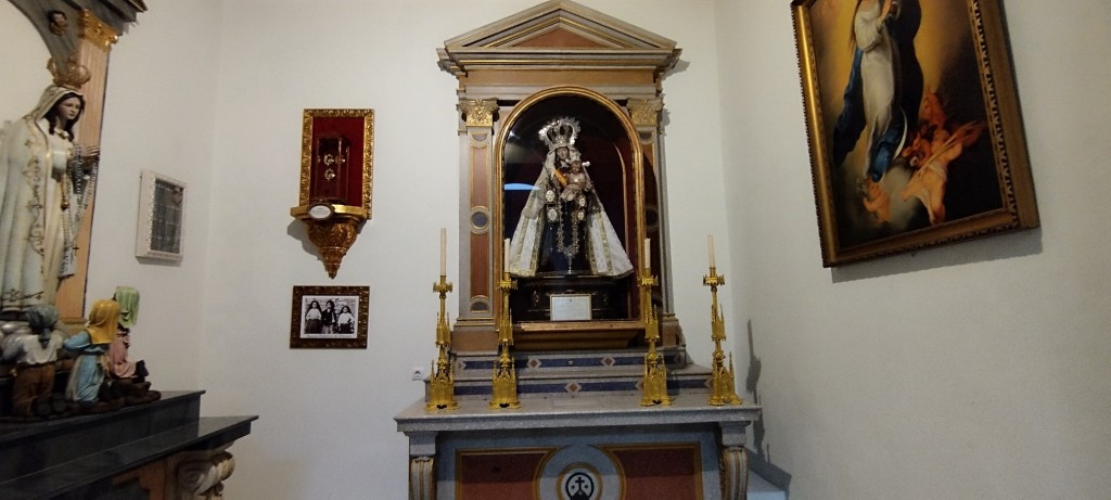 Foto: Virgen del Cármen, Interior Parroquia San Antonio - Cádiz (Andalucía), España