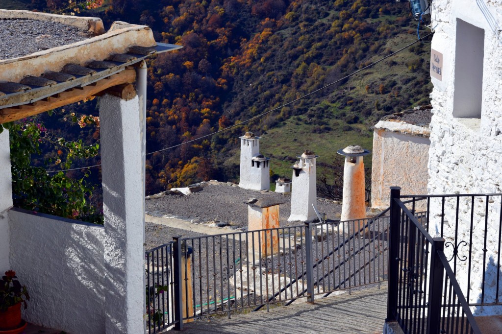 Foto: Bajada por Calle Perchel - Capileira (Granada), España