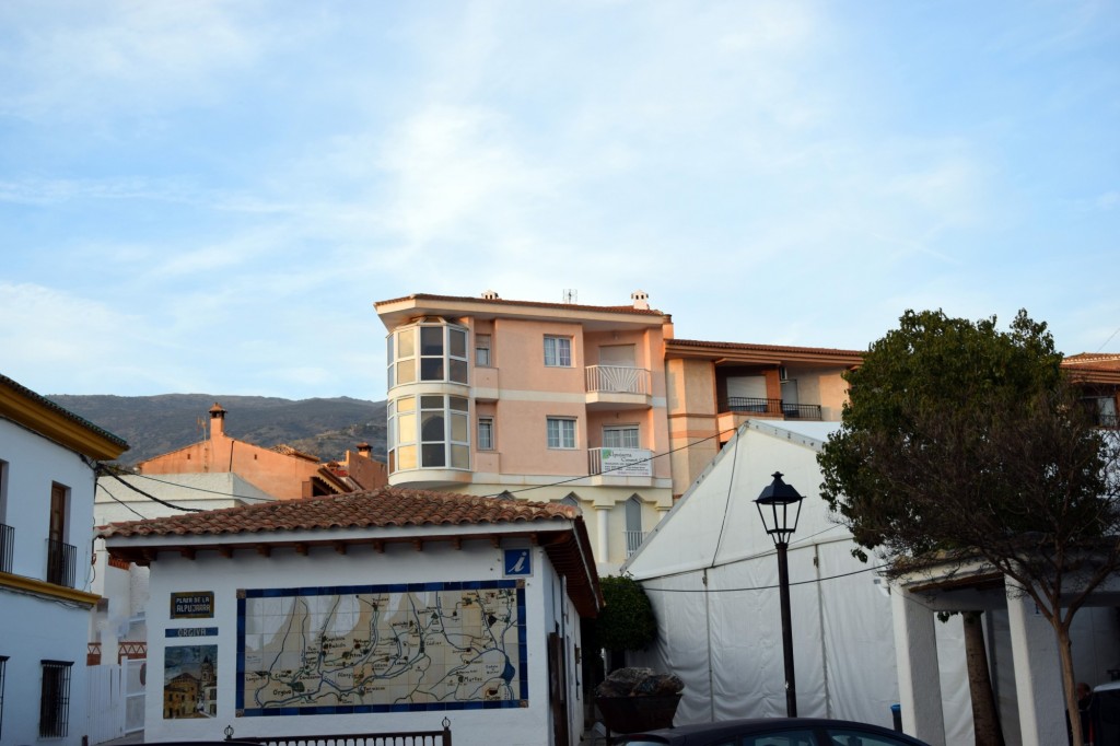 Foto: Punto de Información en Plaza la Alpujarra - Órgiva (Granada), España