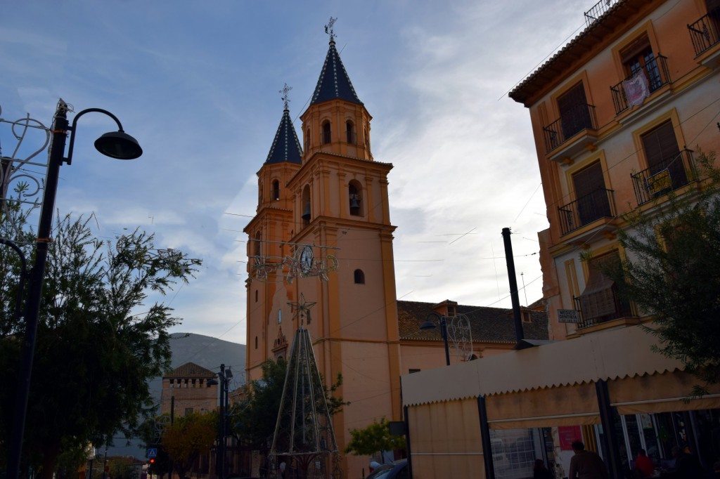 Foto: Las torres gemelas de la Parróquia - Órgiva (Granada), España