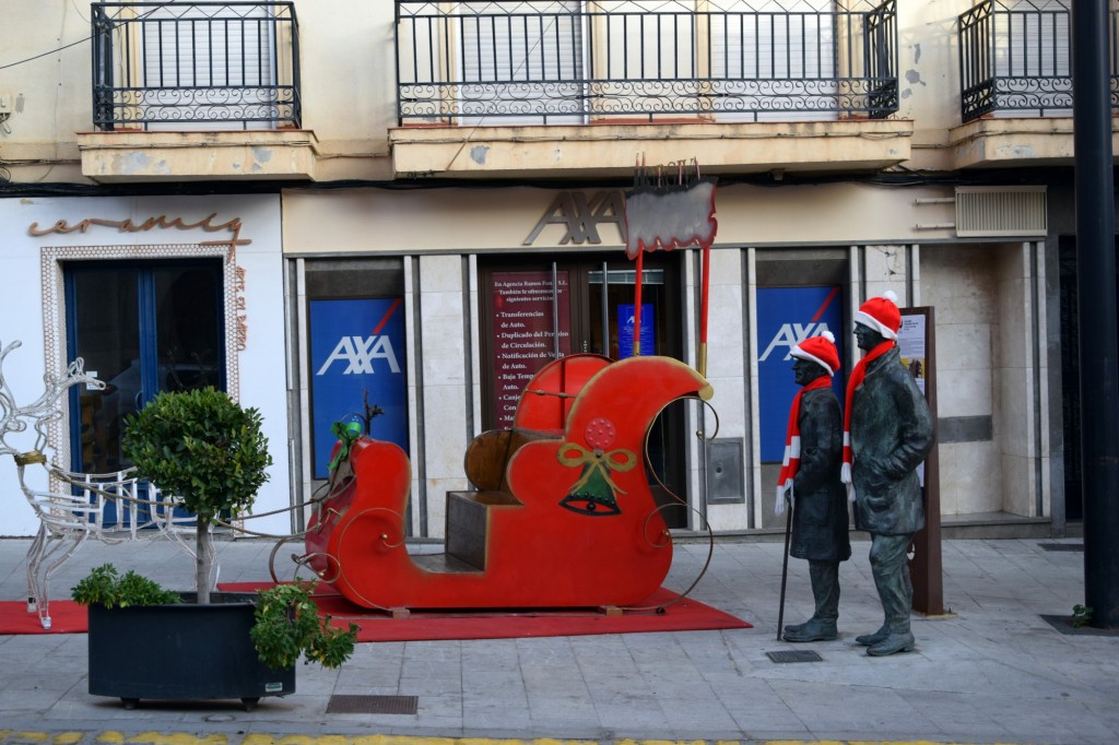 Foto: Estátuas de M.de Falla y F.García Lorca - Órgiva (Granada), España