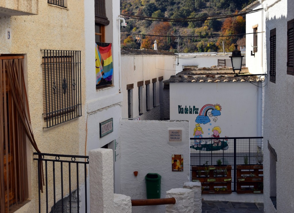 Foto: Plaza Recinto Escolar - Pampaneira (Granada), España
