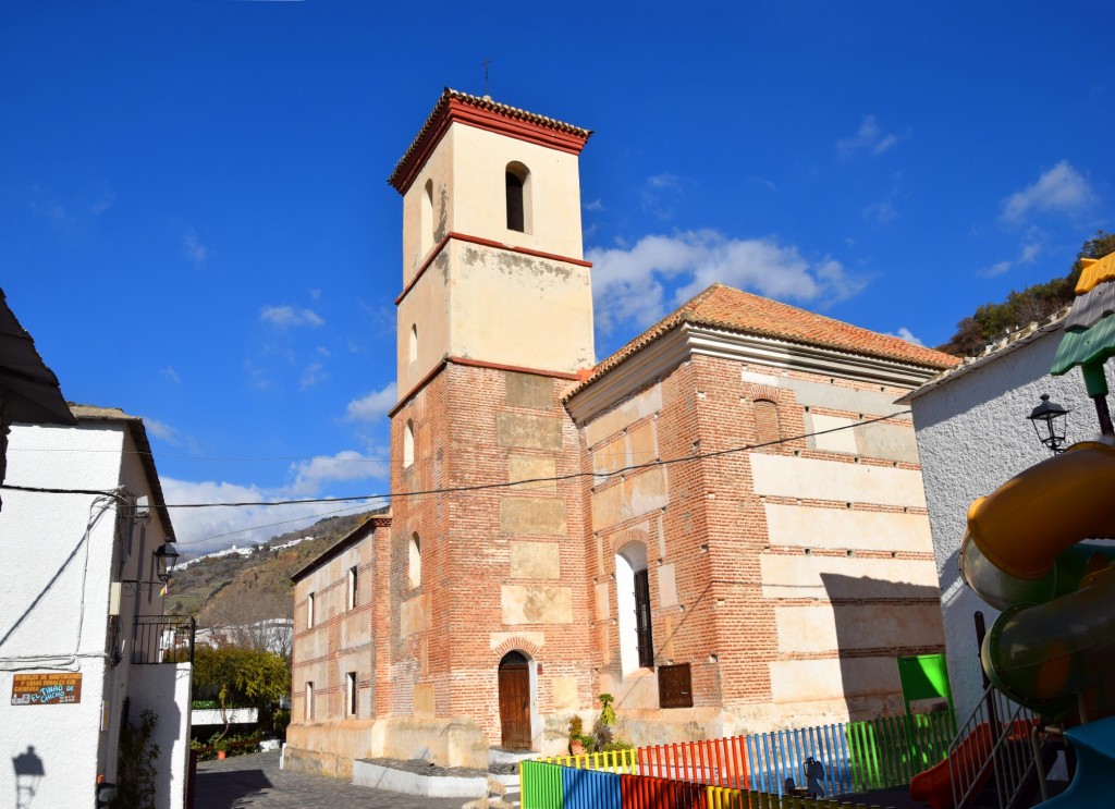 Foto: Iglesia de la Santa Cruz - Pampaneira (Granada), España