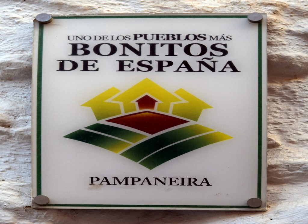 Foto: Uno de los Pueblos más Bonitos de España - Pampaneira (Granada), España