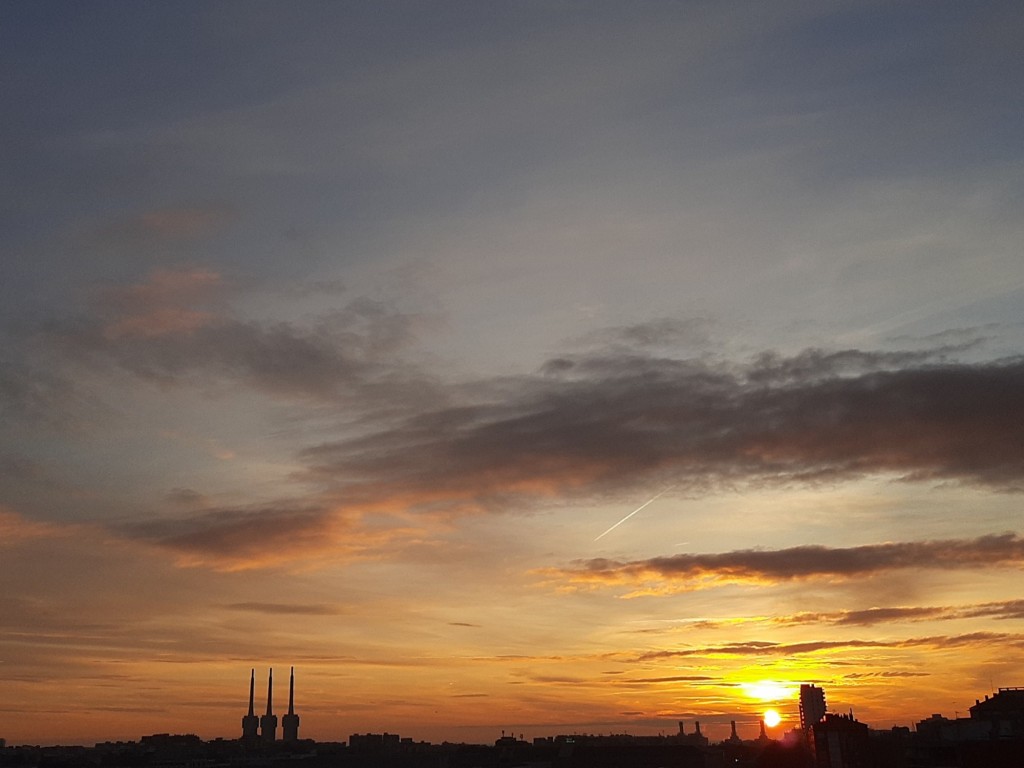 Foto: Amanecer - Sant Adrià de Besòs (Barcelona), España