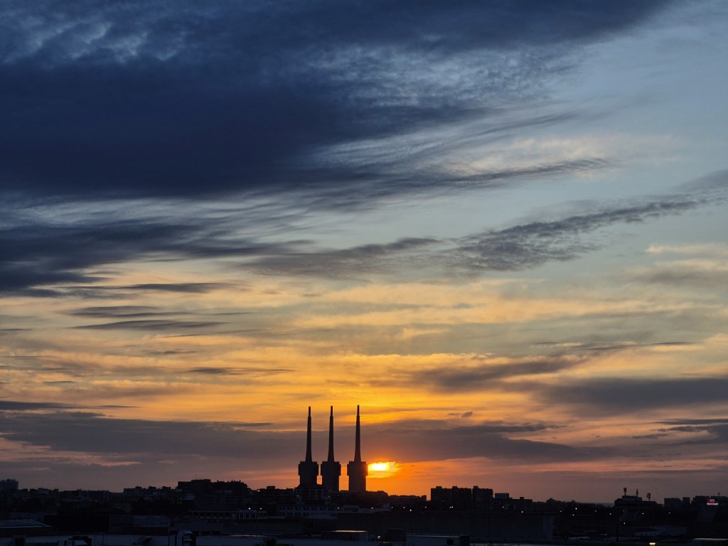 Foto: Amanecer - Sant Adrià de Besòs (Barcelona), España