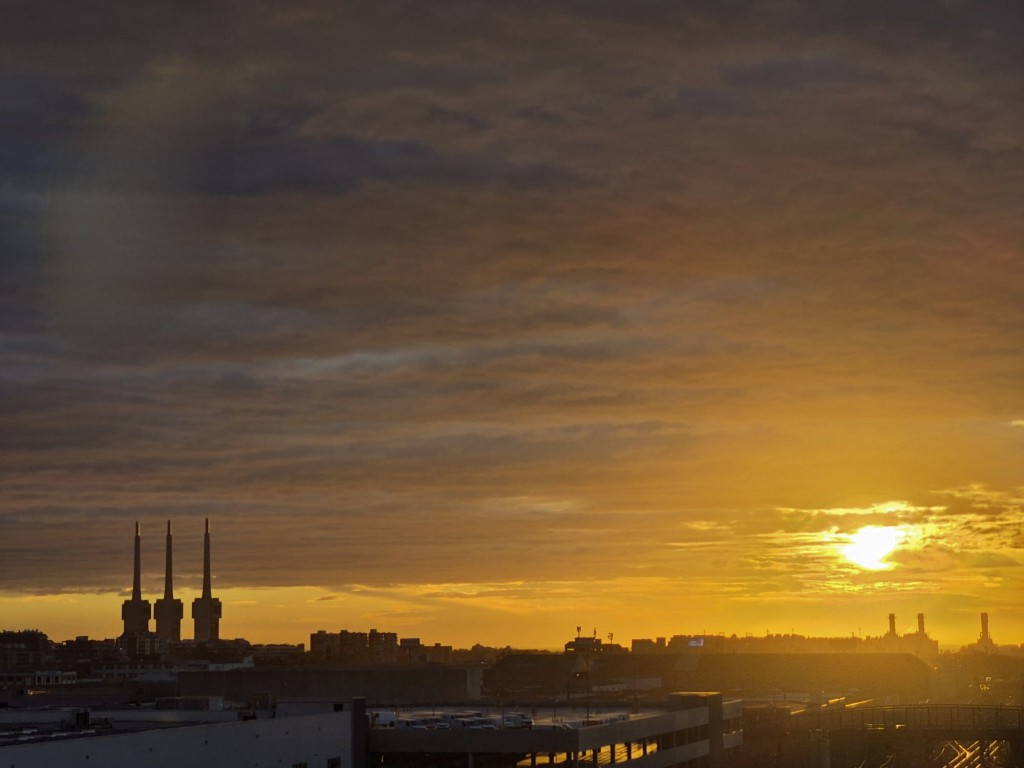 Foto: Amanecer - Sant Adrià de Besòs (Barcelona), España