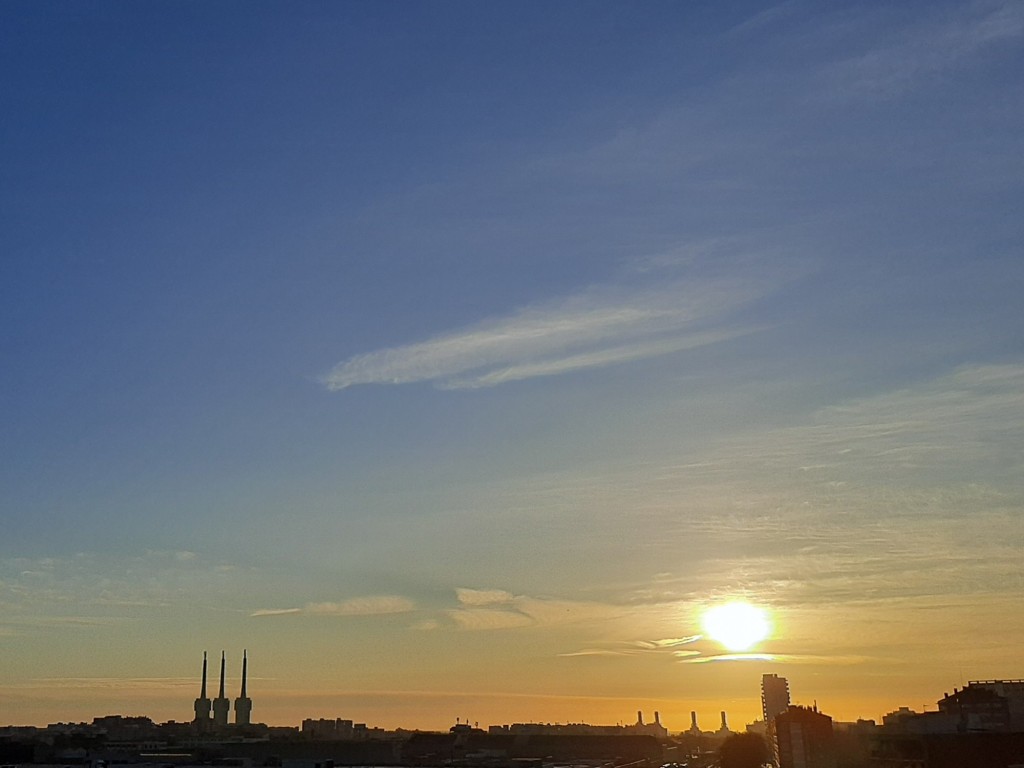 Foto: Amanecer - Sant Adrià de Besòs (Barcelona), España