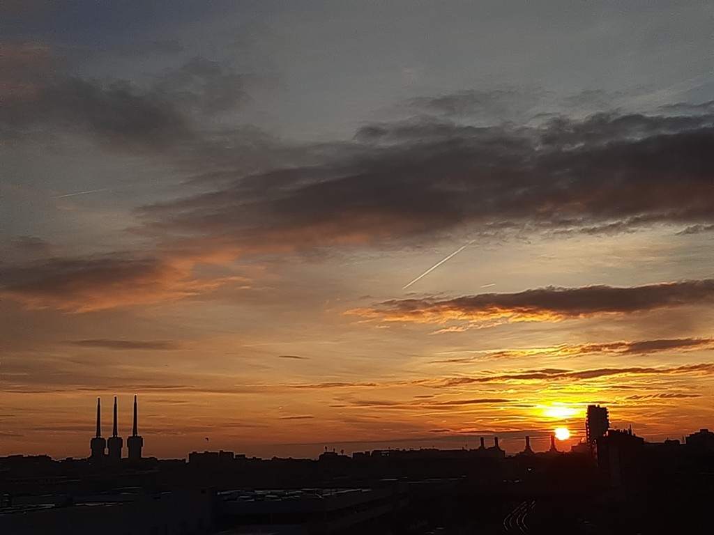 Foto: Amanecer - Sant Adrià de Besòs (Barcelona), España