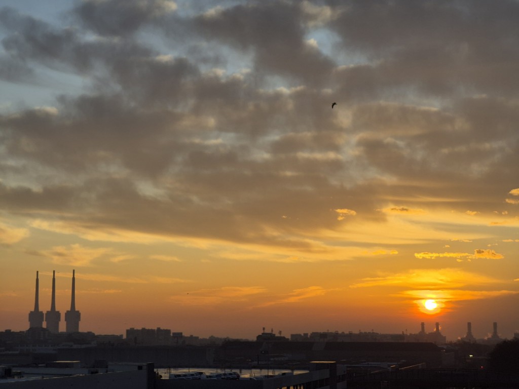 Foto: Amanecer - Sant Adrià de Besòs (Barcelona), España