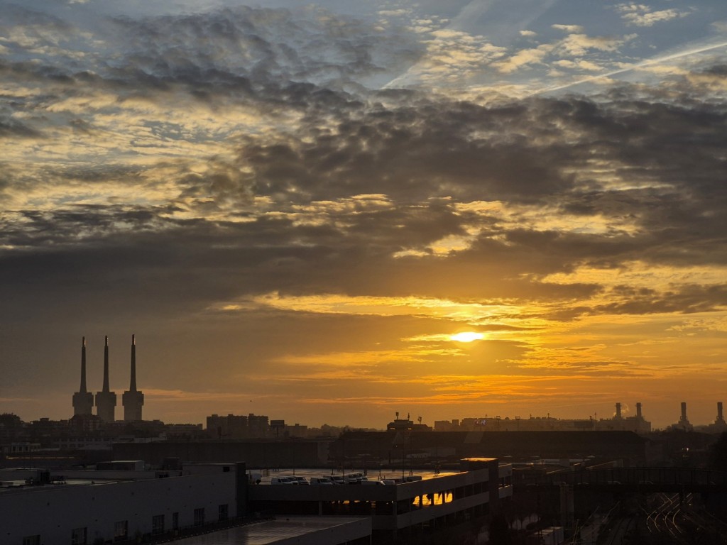 Foto: Amanecer - Sant Adrià de Besòs (Barcelona), España