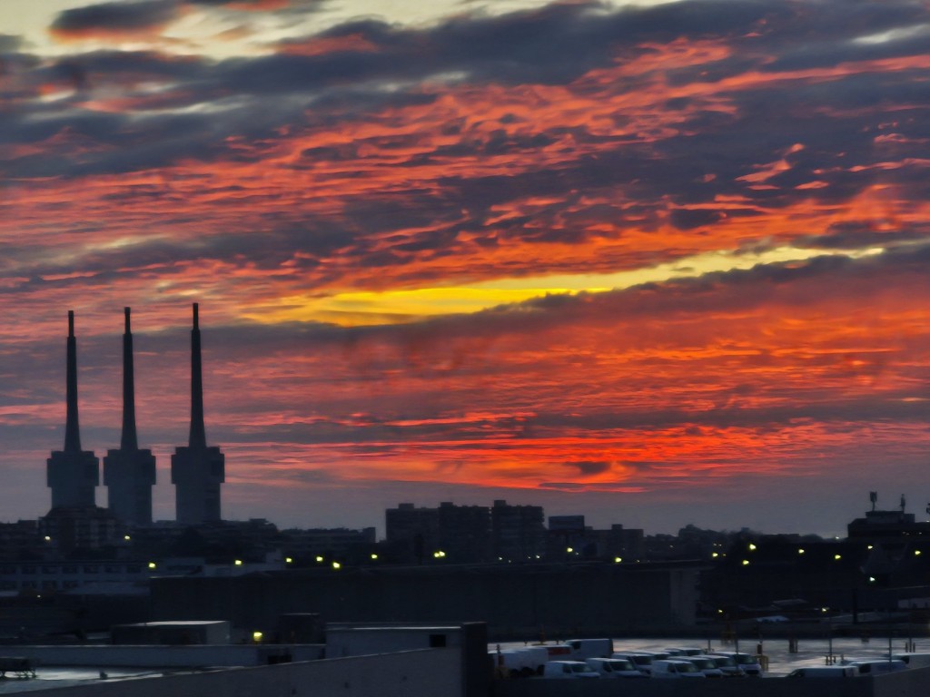 Foto: Amanecer - Sant Adrià de Besòs (Barcelona), España