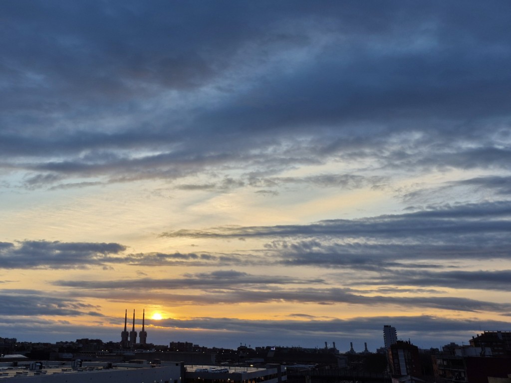 Foto: Amanecer - Sant Adrià de Besòs (Barcelona), España