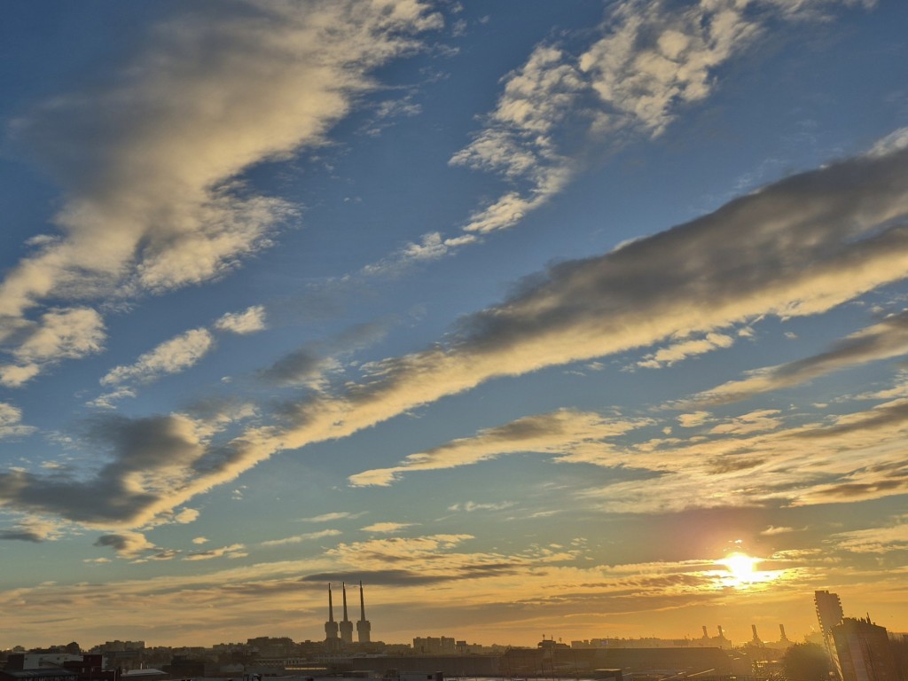 Foto: Amanecer - Sant Adrià de Besòs (Barcelona), España