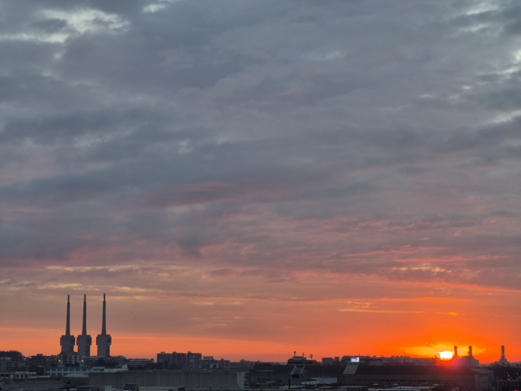 Foto: Amanecer - Sant Adrià de Besòs (Barcelona), España