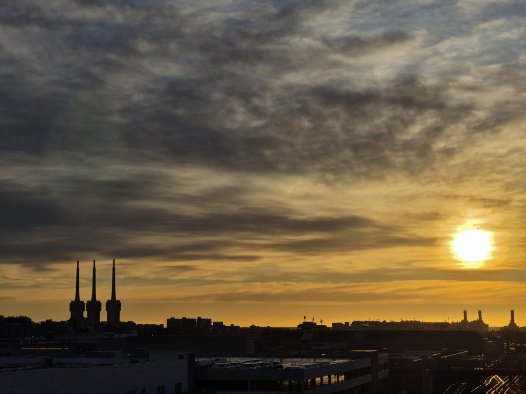 Foto: Amanecer - Sant Adrià de Besòs (Barcelona), España