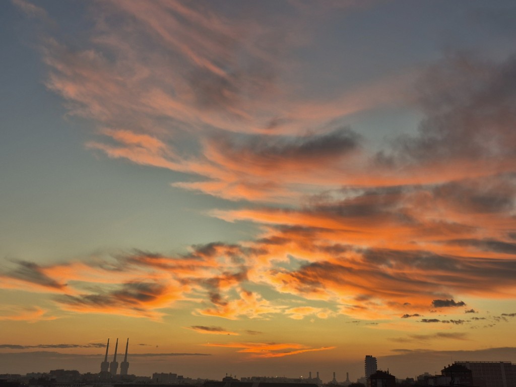 Foto: Amanecer - Sant Adrià de Besòs (Barcelona), España